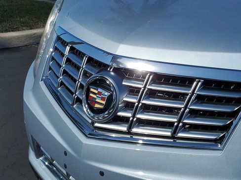 Used 2013 Cadillac SRX Base image 10