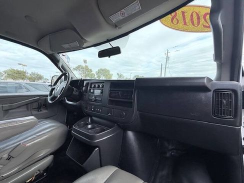 Used 2018 Chevrolet Express 2500 Extended image 11