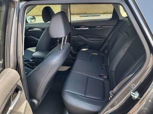 Certified 2025 Kia Seltos EX FWD image 12