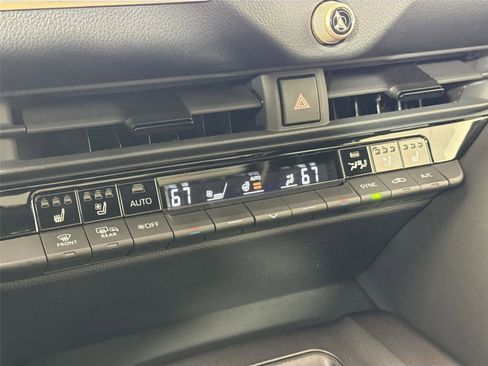 Certified 2023 Toyota Crown AWD/4WD image 26