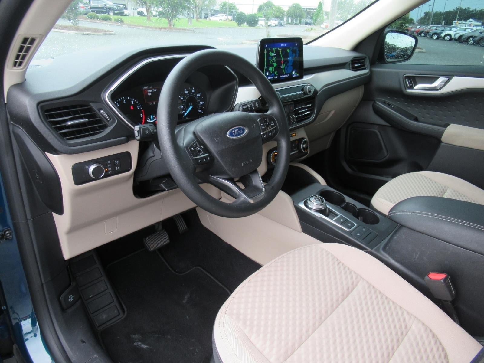 Used 2020 Ford Escape SE FWD image 17