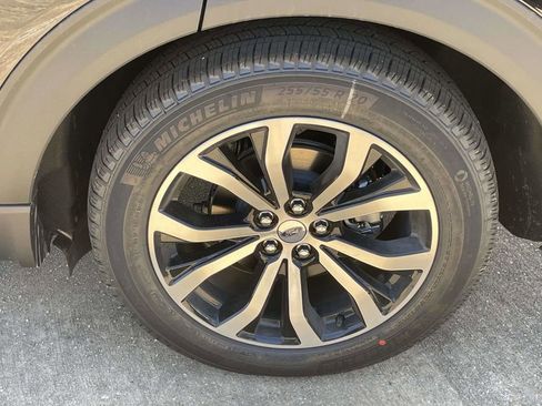 New 2026 Ford Explorer ST-Line RWD image 9