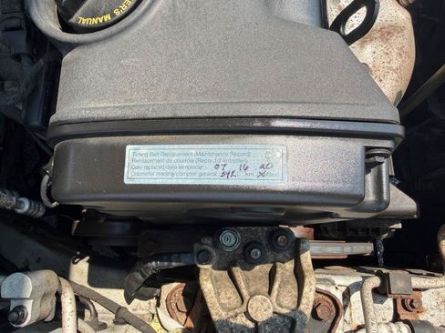 Used 2010 Hyundai Elantra GLS FWD image 30