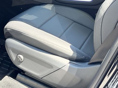 New 2026 Mercedes-Benz GLS 450 4MATIC image 19