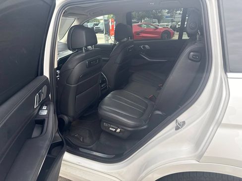Used 2019 BMW X7 xDrive40i w/ Premium Package AWD/4WD image 17