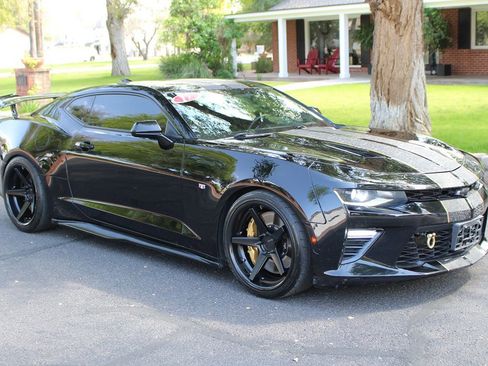 Used 2017 Chevrolet Camaro SS image 40