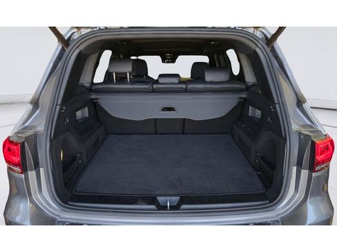 Used 2020 Mercedes-Benz GLB 250 image 24