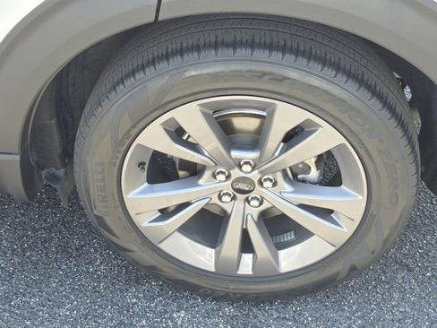 Certified 2023 Ford Explorer XLT w/ Equipment Group 202A RWD image 8
