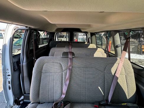 Used 2023 Chevrolet Express 3500 LT w/ LT Preferred Equipment Group image 13