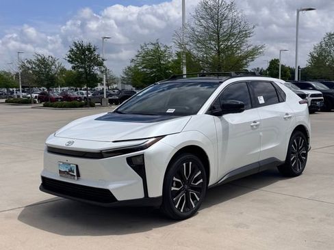 New 2026 Toyota bZ FWD image 8