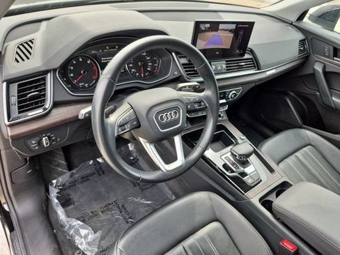 Certified 2023 Audi Q5 2.0T Premium w/ Convenience Package AWD/4WD image 11