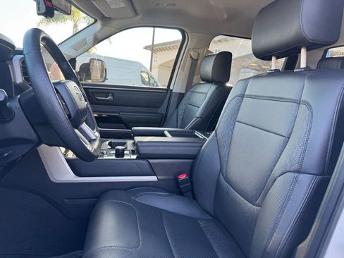 Used 2022 Toyota Tundra Limited image 10