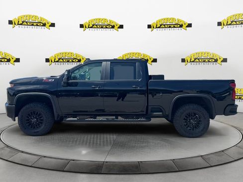 Used 2022 Chevrolet Silverado 2500 LTZ w/ LTZ Plus Package AWD/4WD image 2
