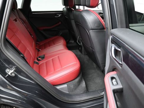 Used 2023 Porsche Macan GTS image 24