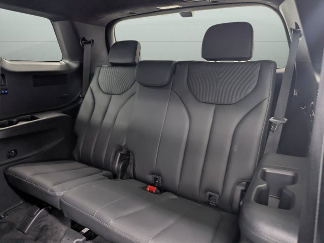 Used 2025 Hyundai Palisade Calligraphy FWD image 31