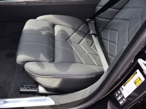 New 2026 BMW 760i xDrive w/ Executive Package image 39