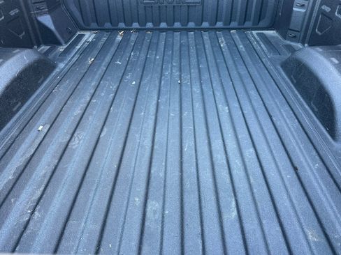 Used 2025 GMC Sierra 2500 AT4 w/ AT4 Premium Plus Package image 16