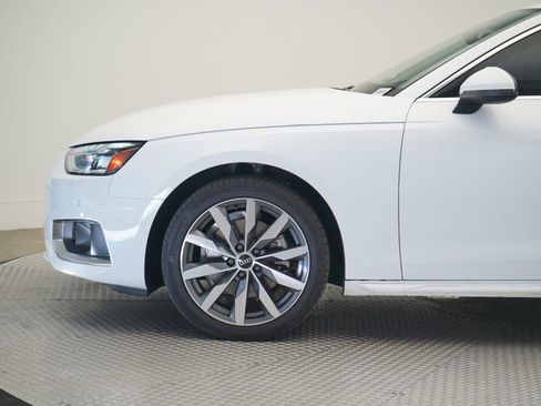 Used 2023 Audi A4 2.0T Premium w/ Convenience Package image 2