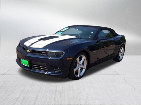 Used 2015 Chevrolet Camaro SS w/ RS Package RWD image 2