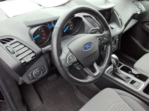Used 2019 Ford Escape SE AWD/4WD image 17