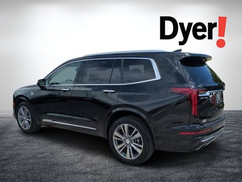 Used 2025 Cadillac XT6 Premium Luxury FWD image 6