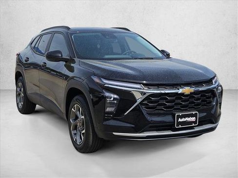 New 2026 Chevrolet Trax LT w/ Driver Confidence Package image 7