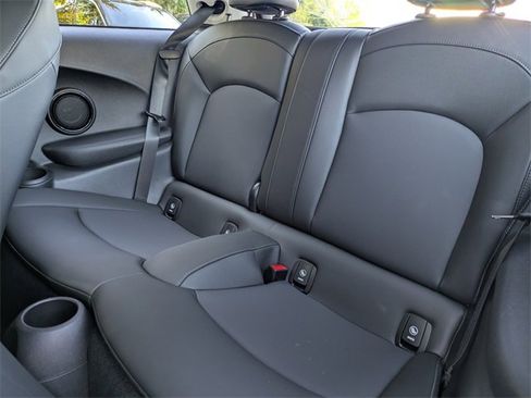 Used 2020 MINI Cooper SE w/ 6.5" Touchscreen Package image 5