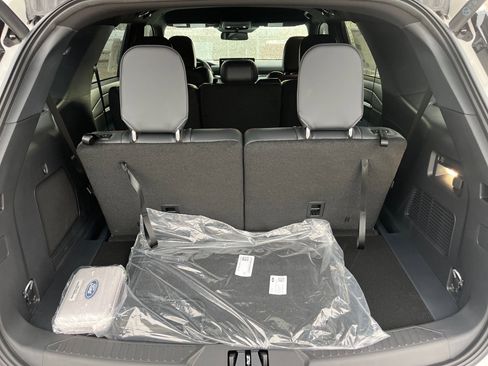 New 2026 Ford Explorer ST-Line w/ ST-Line Street Pack AWD/4WD image 19