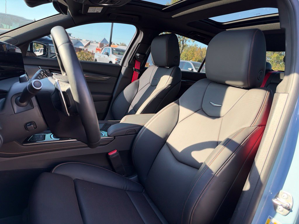 Used 2026 Cadillac CT5 V RWD image 13