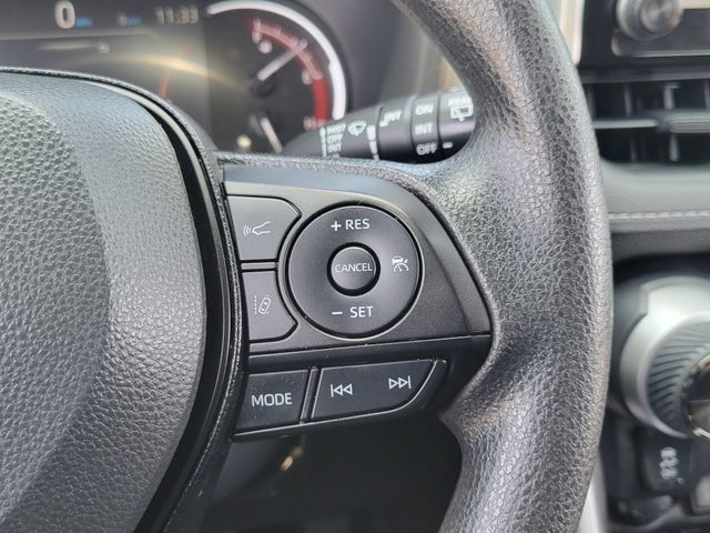 Used 2023 Toyota RAV4 XLE FWD image 8