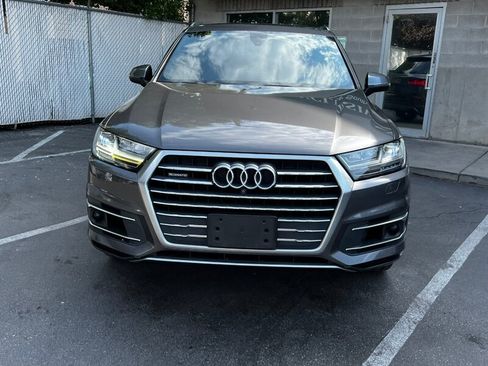 Used 2019 Audi Q7 3.0T Premium Plus w/ Premium Plus Package AWD/4WD image 2