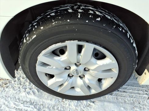 Used 2010 Nissan Altima 2.5 S image 11