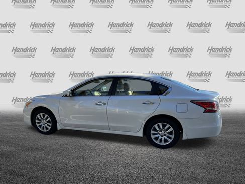 Used 2014 Nissan Altima 2.5 S w/ Display Audio Package image 7