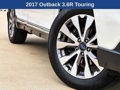 Used 2017 Subaru Outback 3.6R Touring w/ Popular Package #5A image 2