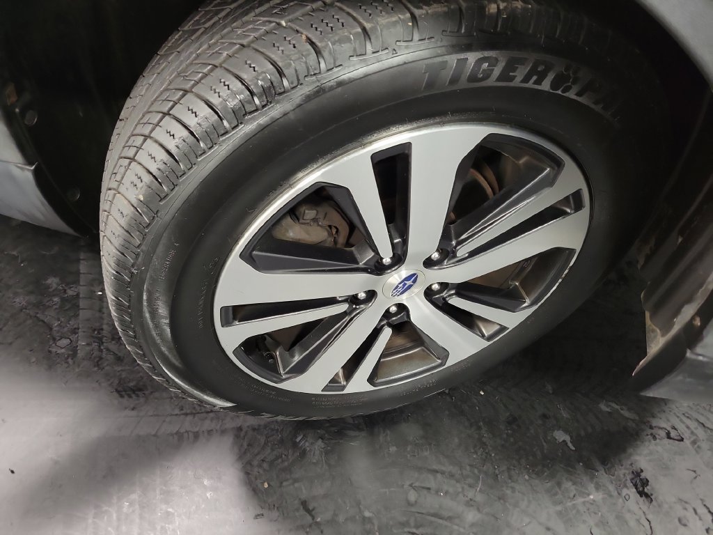 Used 2019 Subaru Outback 2.5i Limited AWD/4WD image 11