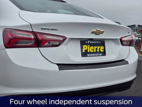 Used 2021 Chevrolet Malibu LT FWD image 8
