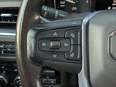 Used 2021 GMC Yukon SLT w/ SLT Luxury Plus Package image 4