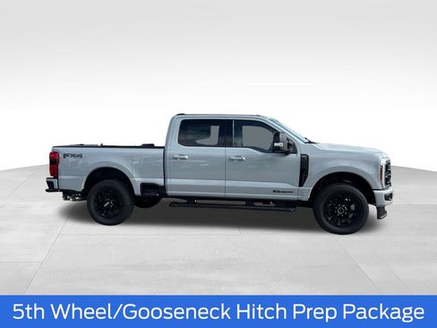 New 2026 Ford F250 Lariat w/ Black Appearance Package AWD/4WD image 8