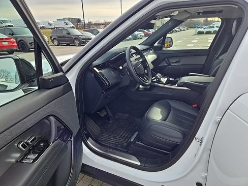 Used 2024 Land Rover Range Rover Sport Dynamic SE image 16