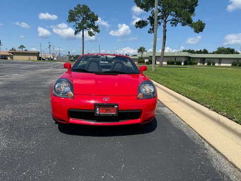 Used 2002 Toyota MR2 RWD image 3