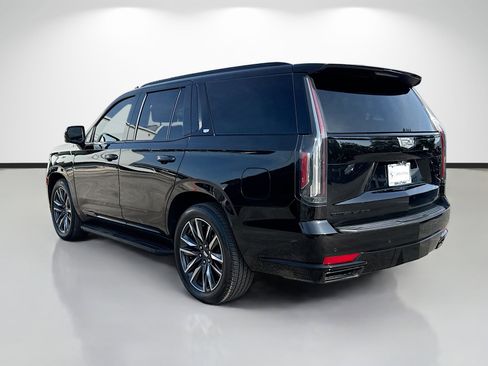 Used 2021 Cadillac Escalade Sport w/ Driver Assist Tech Package AWD/4WD image 5
