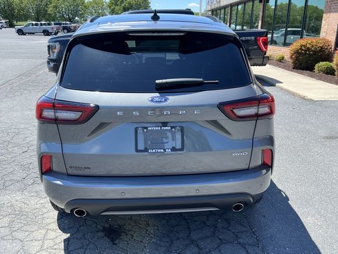 Used 2024 Ford Escape ST-Line w/ Tech Pack #1 AWD/4WD image 7