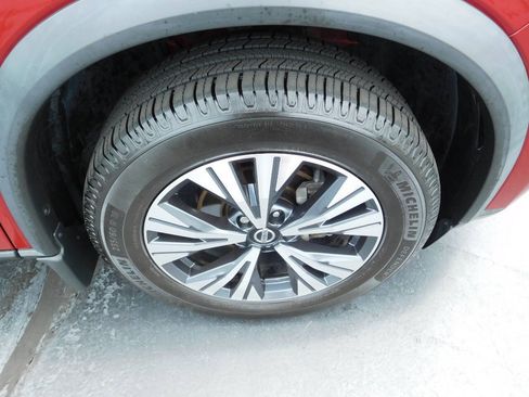 Used 2021 Nissan Rogue SV w/ Premium Package AWD/4WD image 9