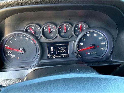 Used 2022 Chevrolet Silverado 1500 Custom image 14