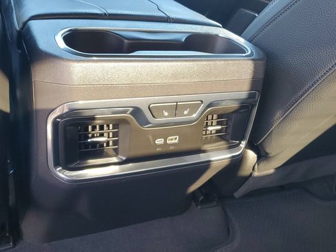 Used 2024 GMC Sierra 1500 Denali w/ Denali Reserve Package AWD/4WD image 16