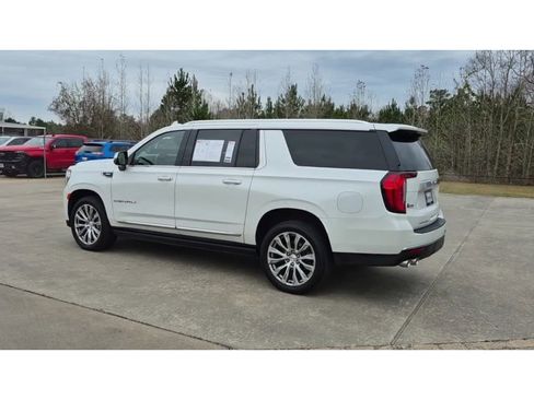 Certified 2022 GMC Yukon XL Denali w/ Denali Premium Package image 6