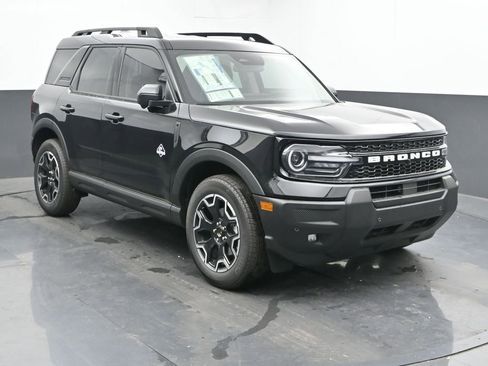 New 2025 Ford Bronco Sport Outer Banks w/ Outer Banks Tech Package+ image 2