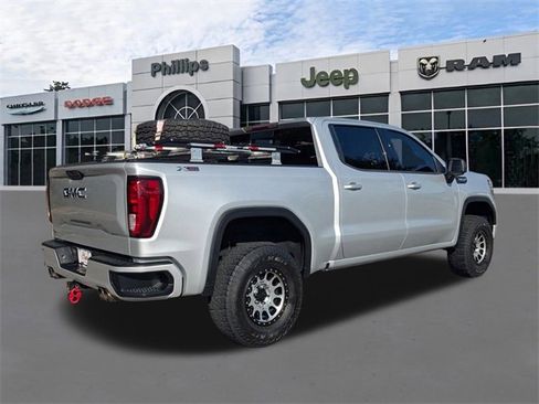 Used 2020 GMC Sierra 1500 Elevation image 3
