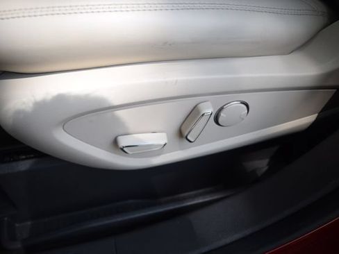 Used 2019 Lincoln Nautilus Select FWD image 18