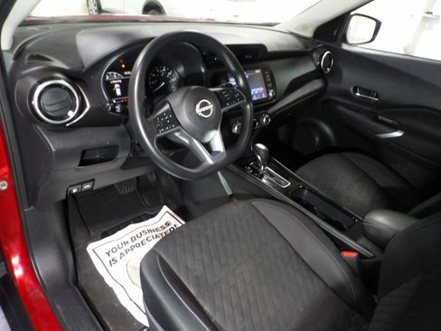 Used 2023 Nissan Kicks SV FWD image 8